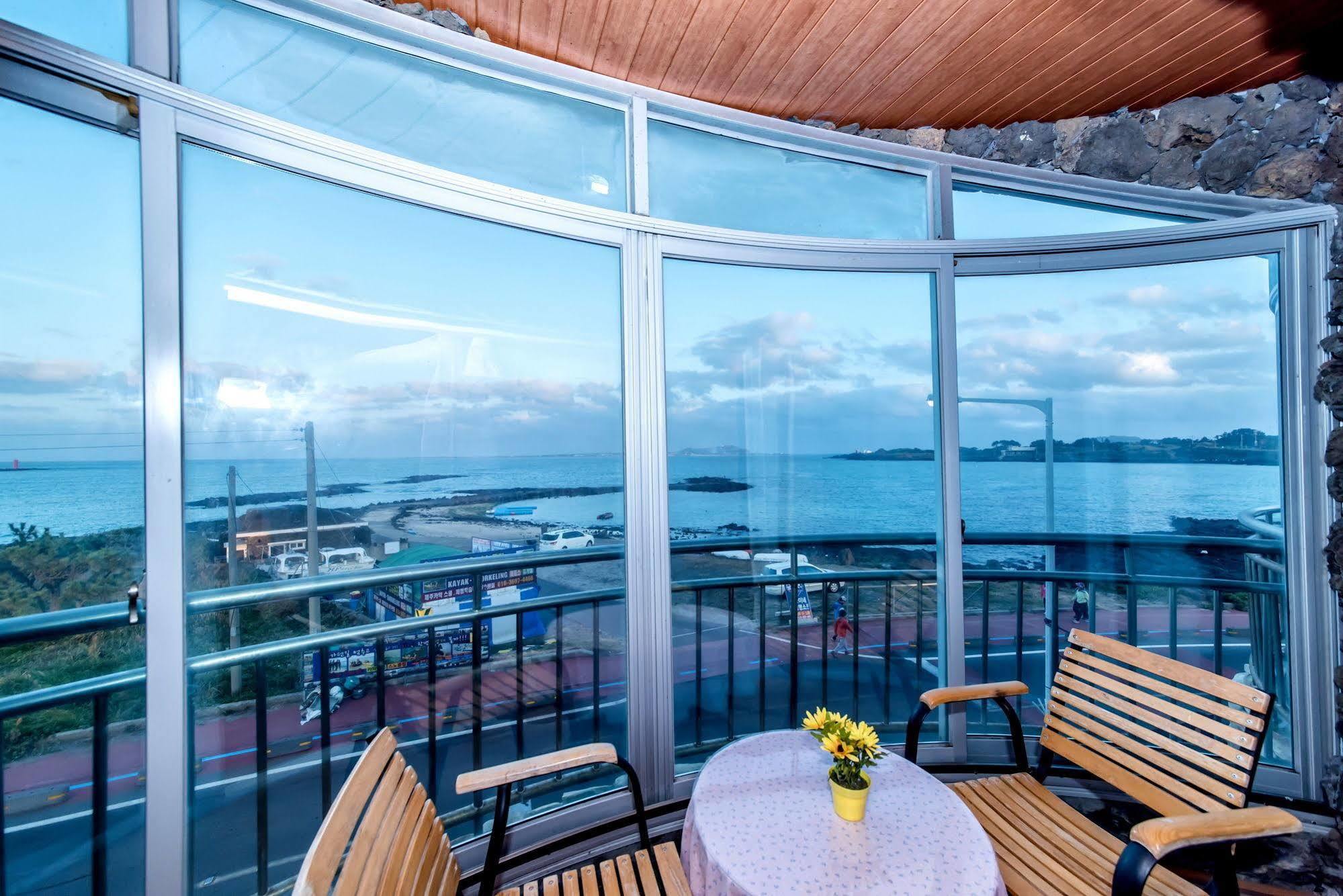 Jeju Pado Sori Apartment Exterior photo
